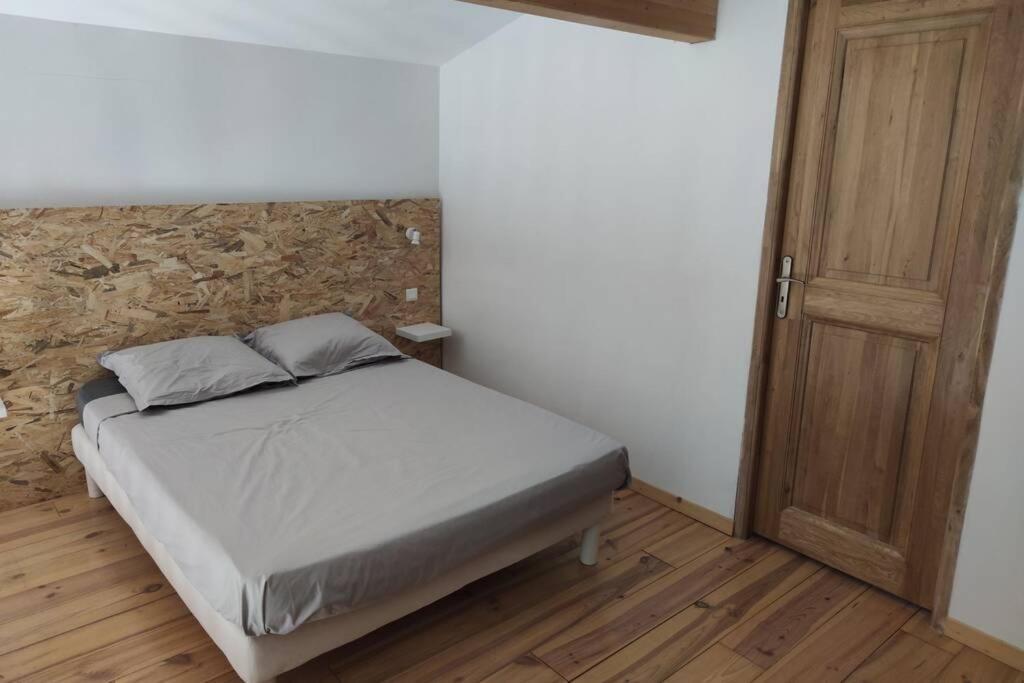 Logement tout confort au calme entre Saint Tropez et les Gorges du Verdon Le Thoronet Extérieur photo
