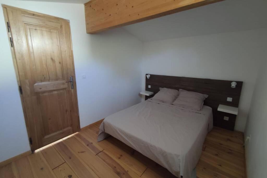 Logement tout confort au calme entre Saint Tropez et les Gorges du Verdon Le Thoronet Extérieur photo